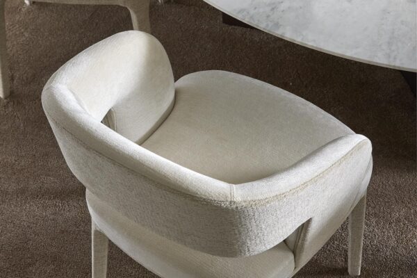 img015_Bea_Chair