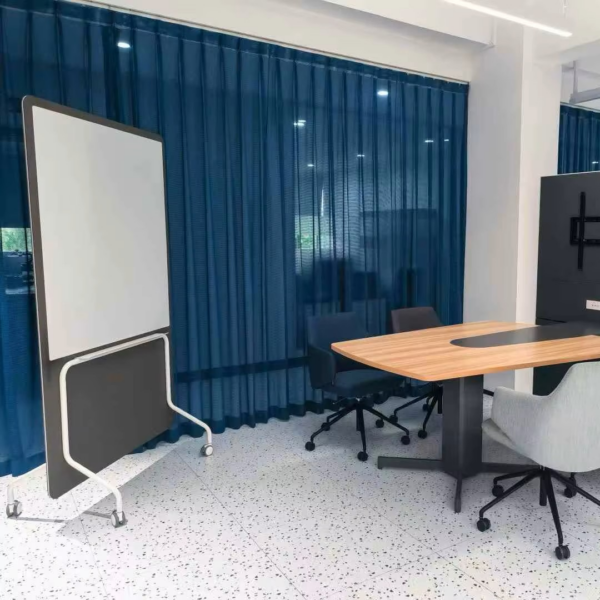 Equa Stand