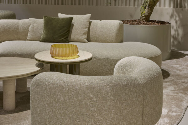 img008_Emma_Armchair