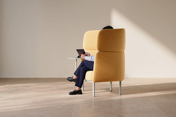 Etta-107603-in-use-1